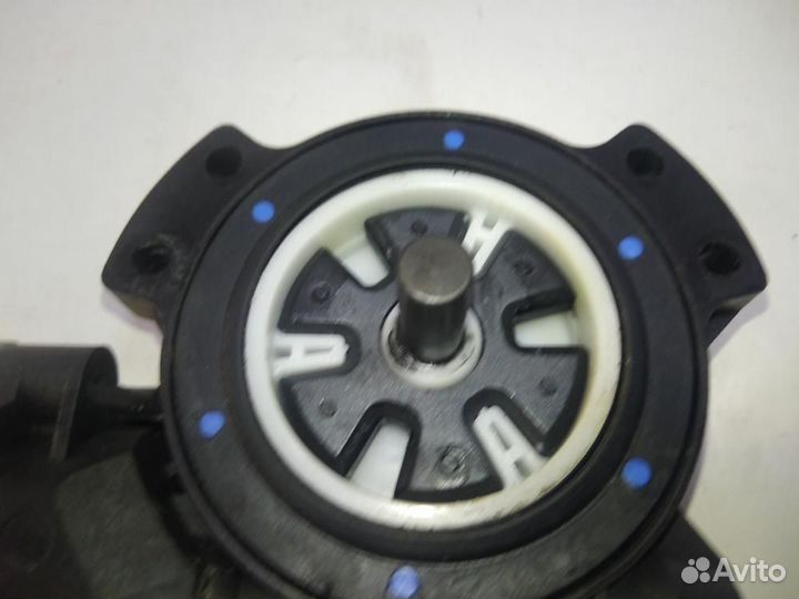 Моторчик стеклоподъемника Hyundai ix35 LM 2010-201