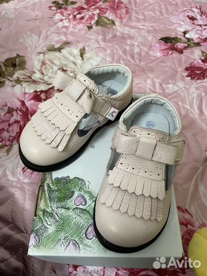 Туфли для девочки
