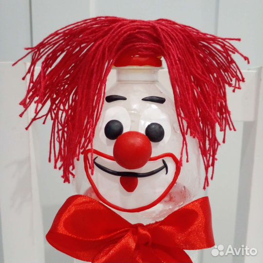 Поделка из бросового материала