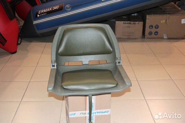 Кресло пластиковое с мягкими накладками Зеленое