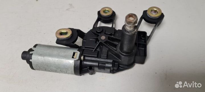 Моторчик заднего стеклоочистителя задний Ford