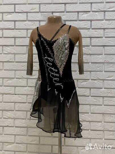 Платье для фигурного катания