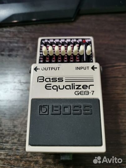 Эквалайзер для бас-гитары boss GEB-7