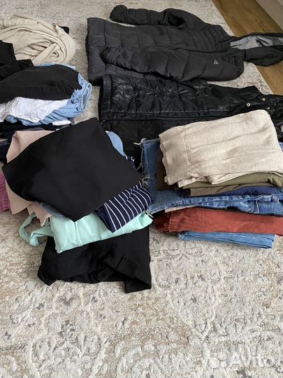 Женские вещи пакетом отдам