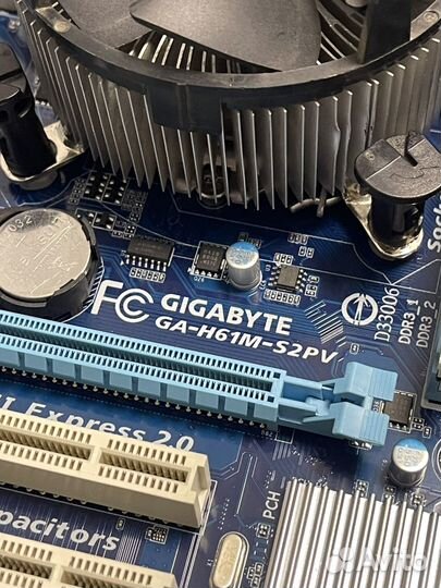 Комплект i3 3220 gigabyte ga-h61m ddr3 8gb кулер