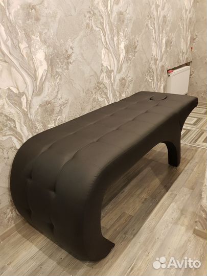 Массажная кушетка