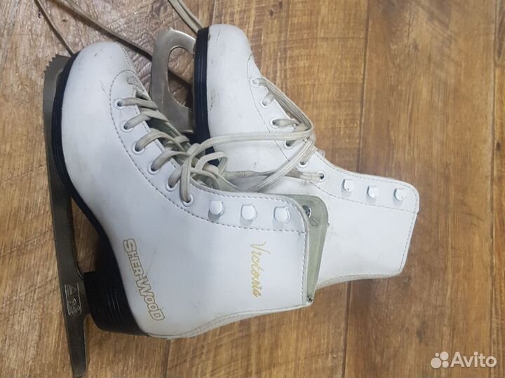 Коньки фигурные 31 33 37 40 40