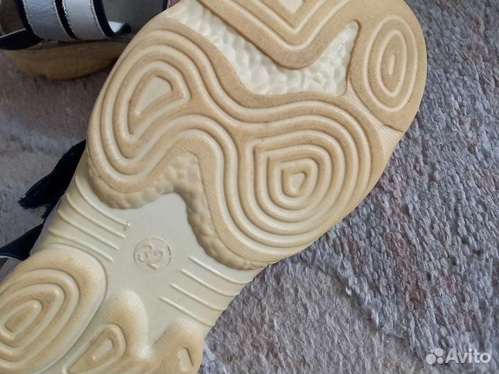 Обувь для девочки сандали