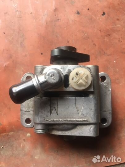 Насос Гидроусилителя руля bmw 118i