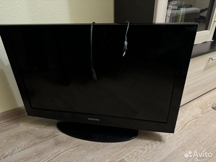Телевизор samsung