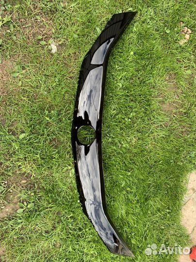 Отбойник капота bmw