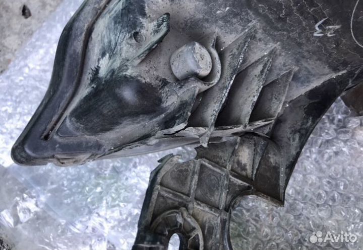 Фара левая lancer 9