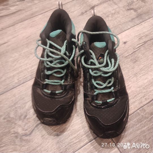 Треккинговые кроссовки детские