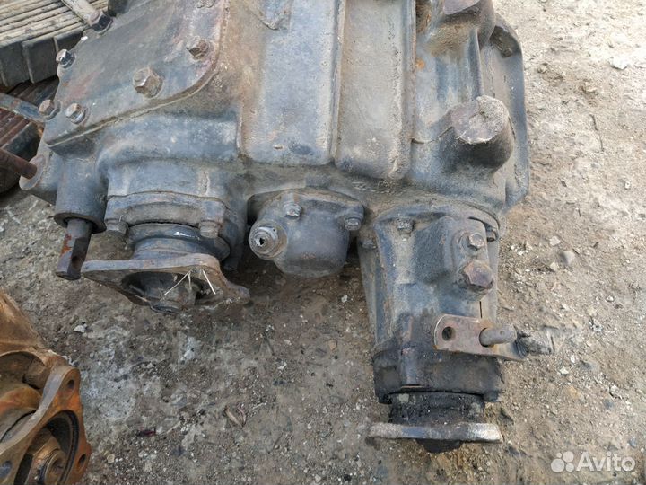 Раздатка ЗИЛ 157