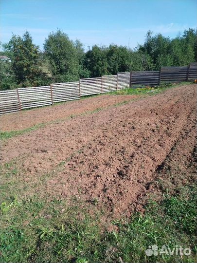 Вспашка земли фрезой
