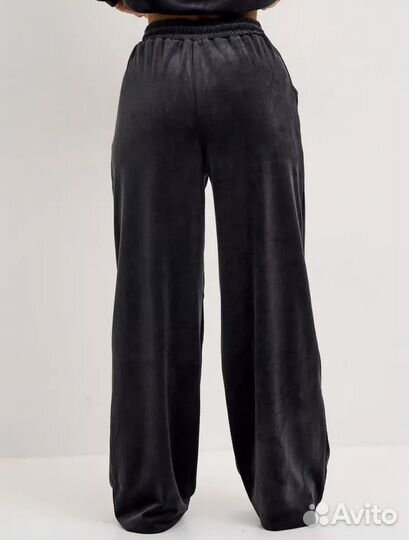 Костюм женский