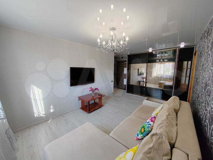 3-к. квартира, 60 м², 6/9 эт.