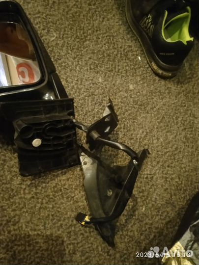 Зеркало правое lancer 9