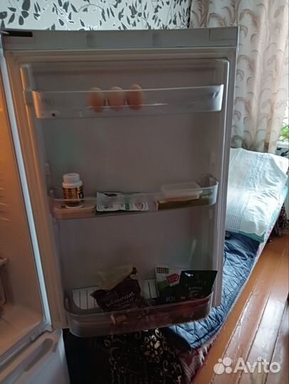 Холодильник indesit