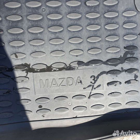 Коврики резиновые Mazda 3,коврик багажника