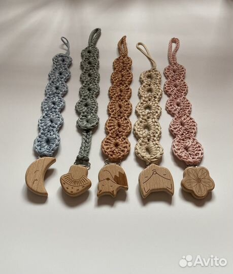 Держатель для соски пустышки вязаный