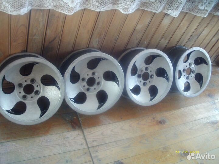 Продам литые диски