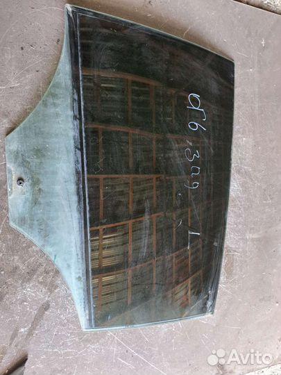 Стекло двери задний левый Volkswagen Passat B6