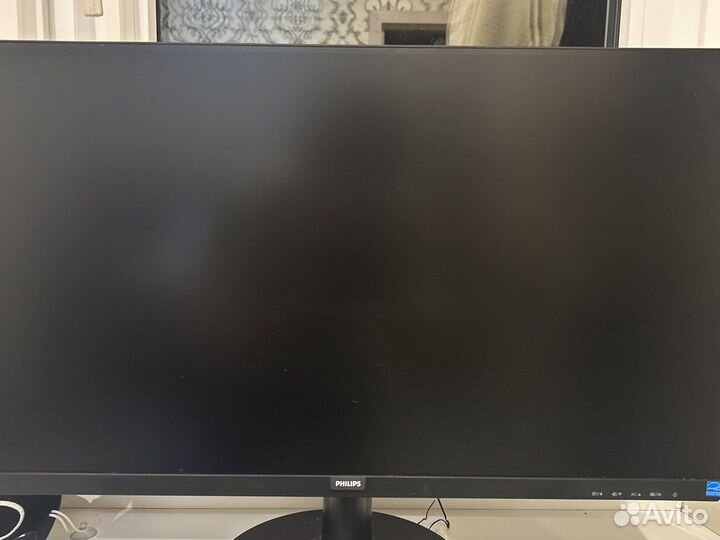 Монитор Philips 272V8