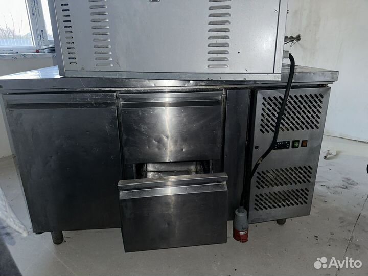 Холодильный стол бу