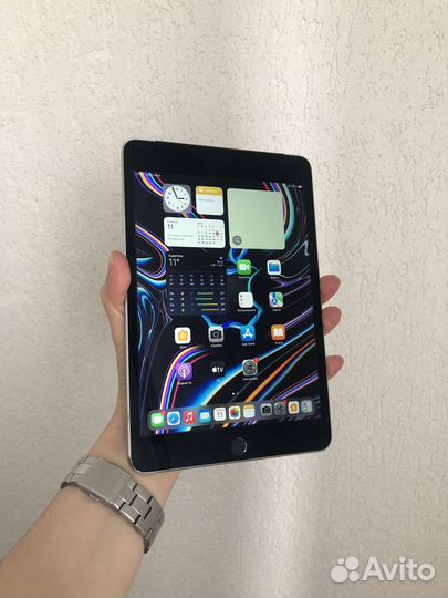 iPad mini 4 wi-fi + cellular