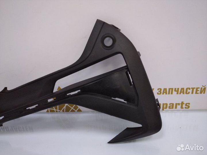 Решетка противотуманной фары правая Bmw X1 F48