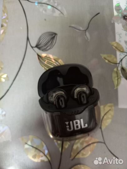 Беспроводные наушники jbl