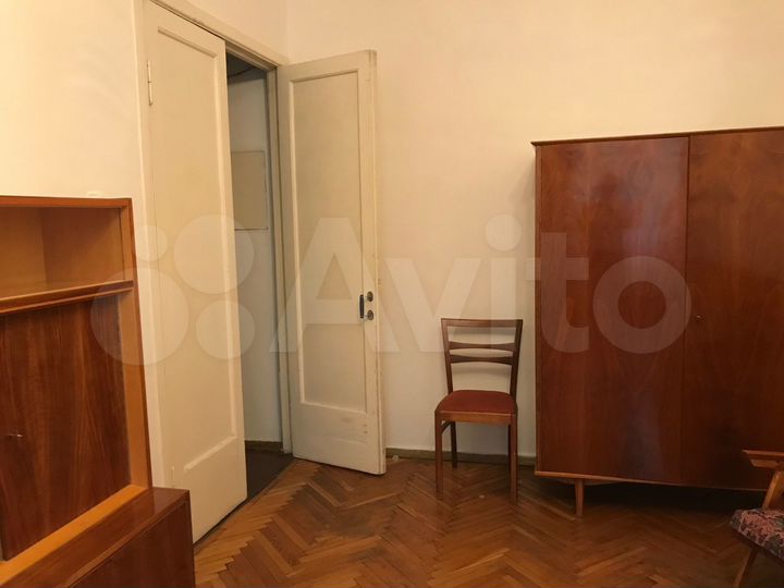 2-к. квартира, 52 м², 3/5 эт.