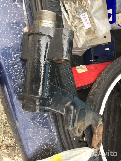 Кронштейн энергоаккумулятора левый MAN