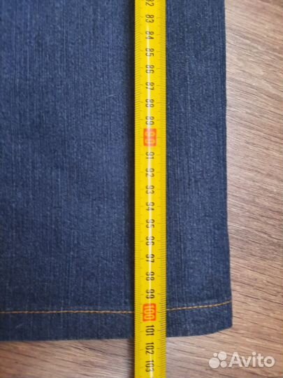 Джинсы женские