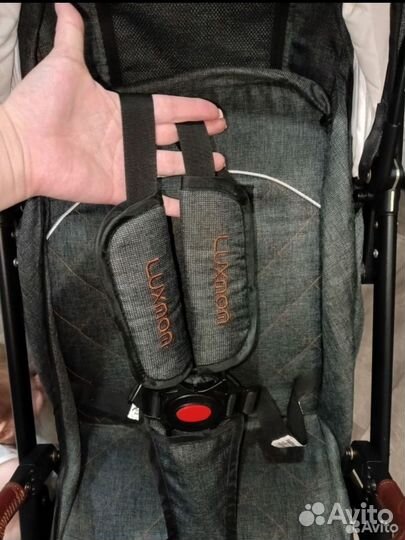 Прогулочная коляска luxmom