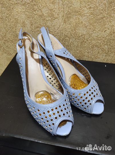 Обувь женская 38 размер