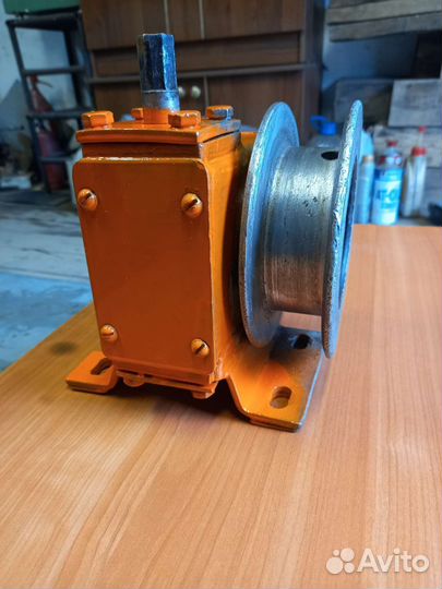 Лебедка ручная бу