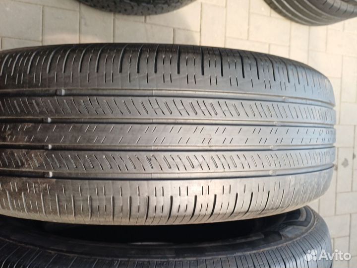 Nexen Roadian GTX 235/65 R17 104H