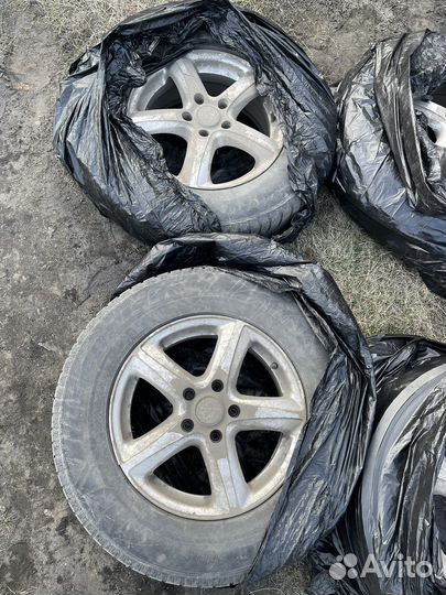 Литые диски R16 5x114.3 с резиной за 4 шт