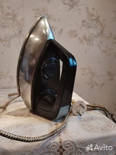 Утюг 80-ые в хорошем рабочем состоянии