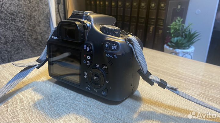 Фотоаппарат Canon 1100d