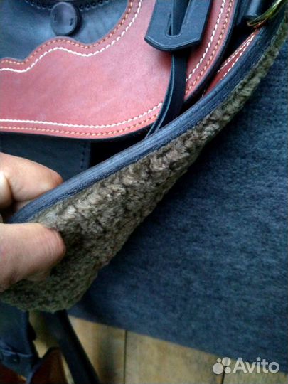 Седло для верховой езды