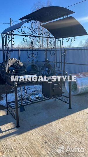 Мангал с крышей
