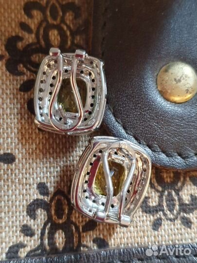 Серебряный комплект кольцо и серьги