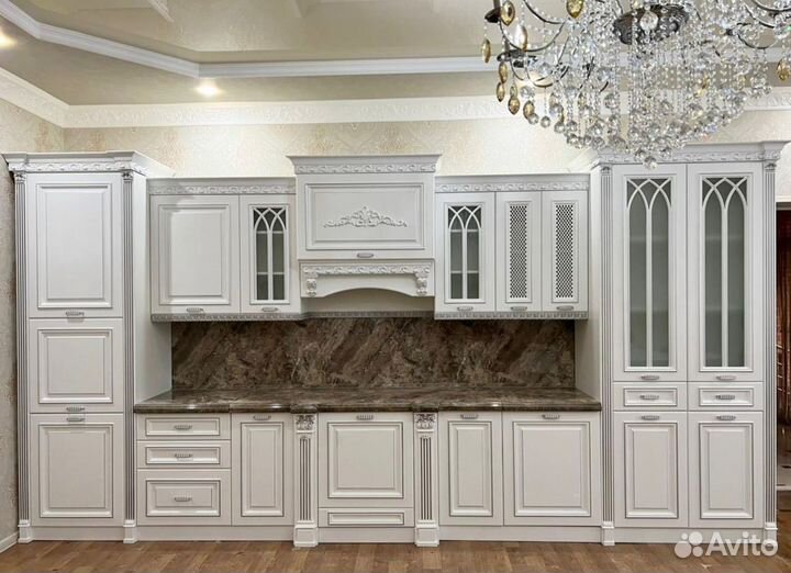 Шикарный кухонный гарнитур цена за весь размер 4.7