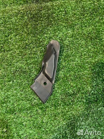 Защита крыла передняя правая Lexus Ux200 mzaa10