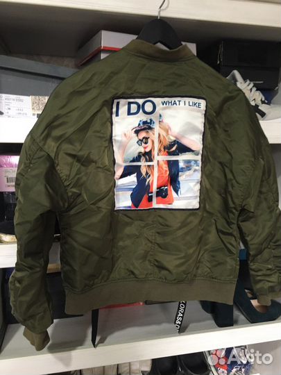 Ветровка DeIores