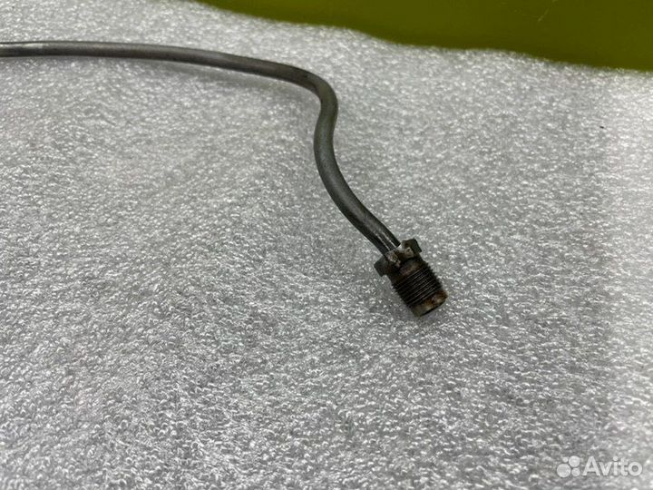 Трубка сцепления Mercedes-Benz W124 M102.985 2.3I