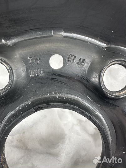 Штампованный диск r 16 Volkswagen